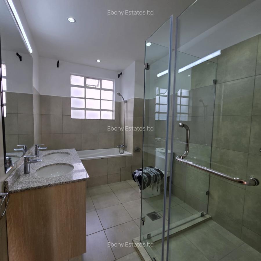 3 Bed Apartment with En Suite in Lavington - 10