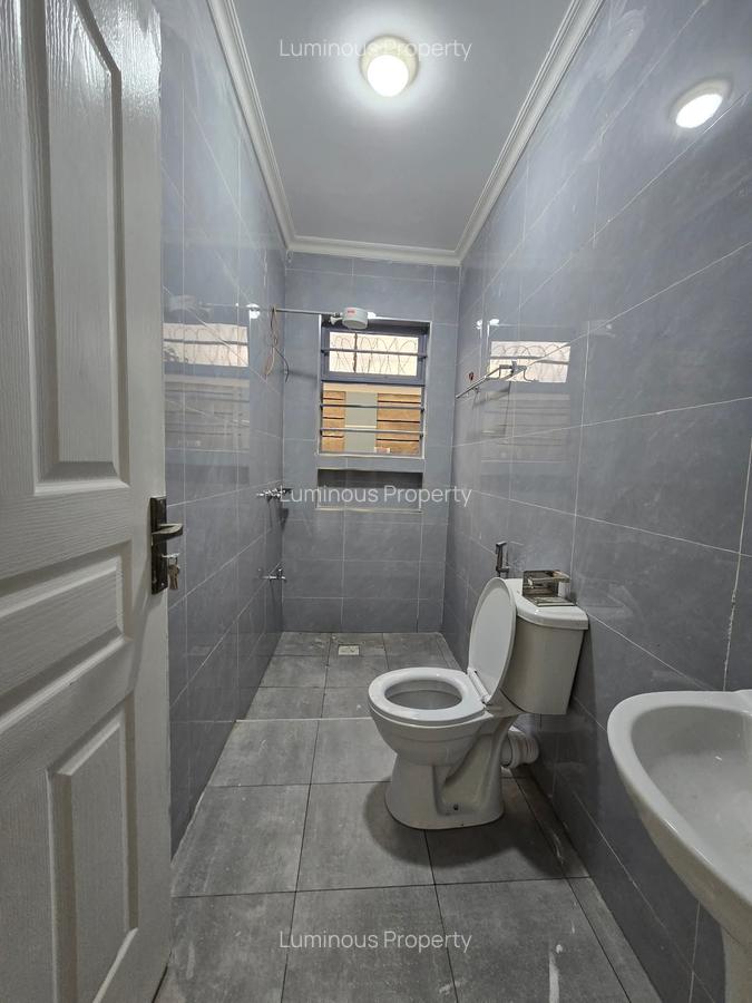 5 Bed House with En Suite in Ruiru - 2
