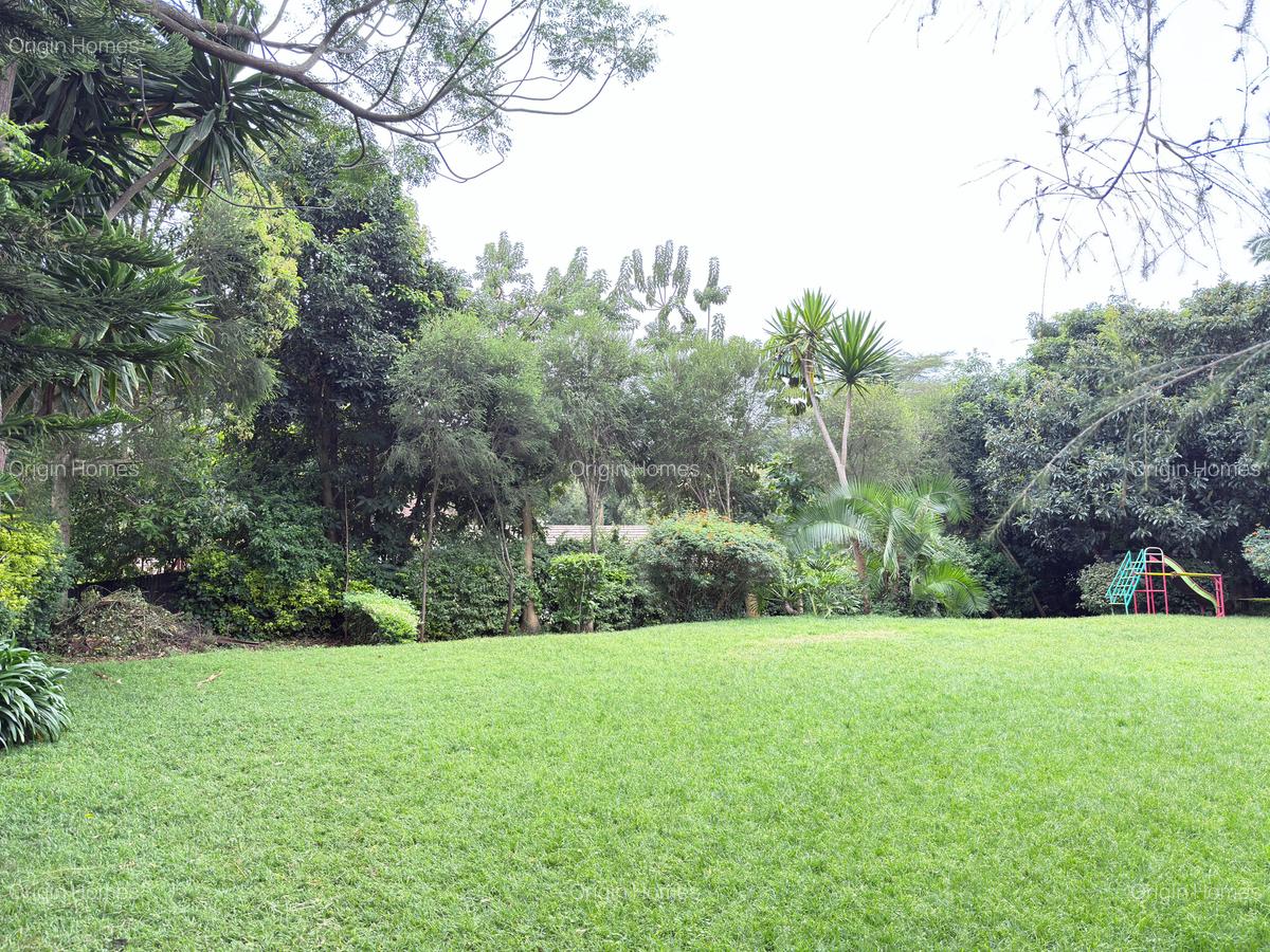 4 Bed House with En Suite at Loresho - 2