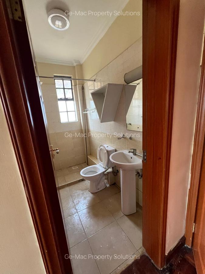 4 Bed House with En Suite in Loresho - 11