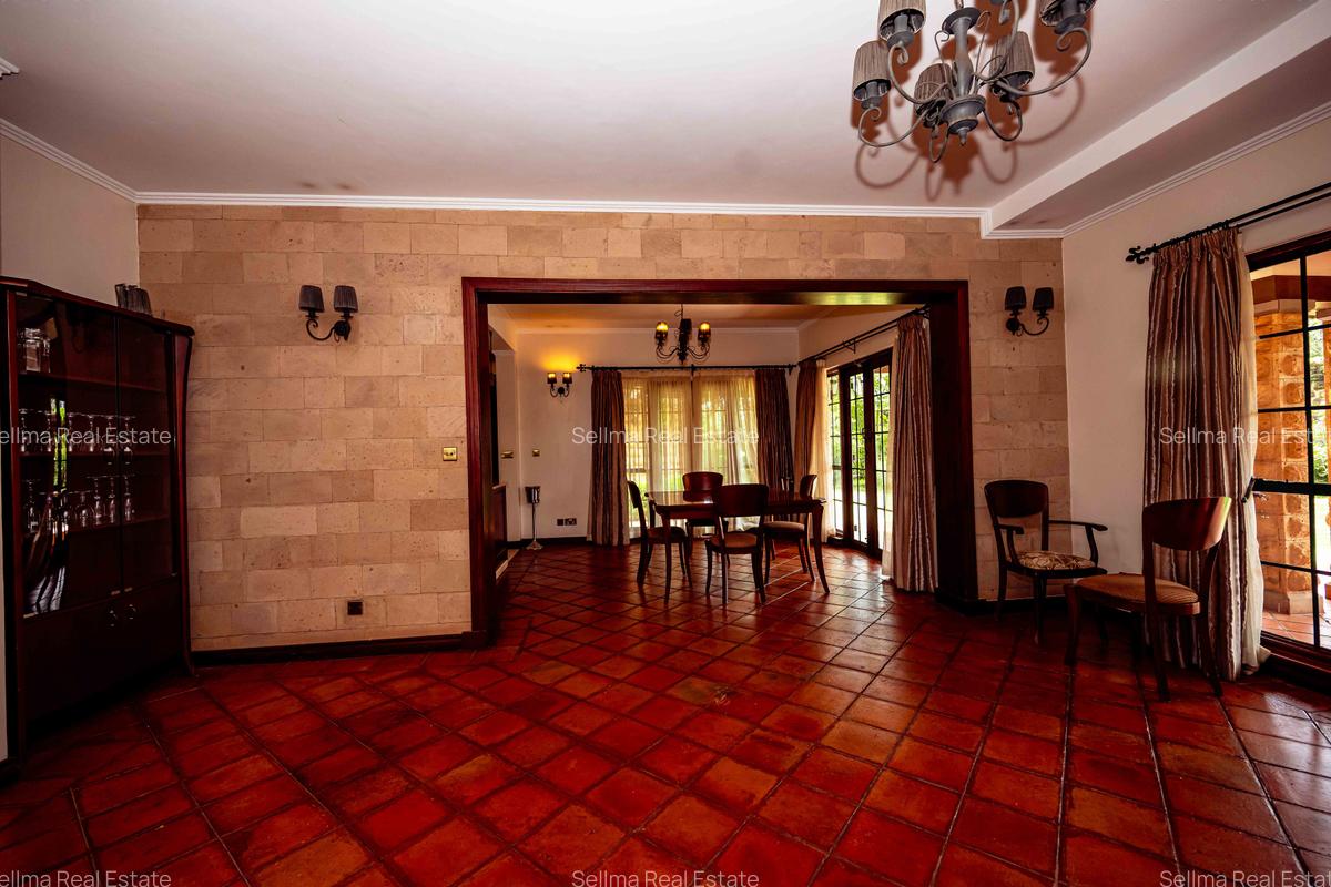 4 Bed House with En Suite at Windsor - 15