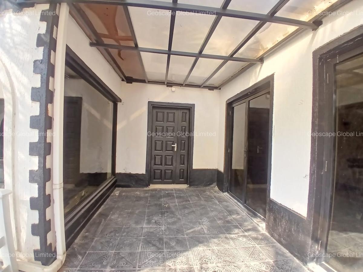 3 Bed House with En Suite in Runda - 14