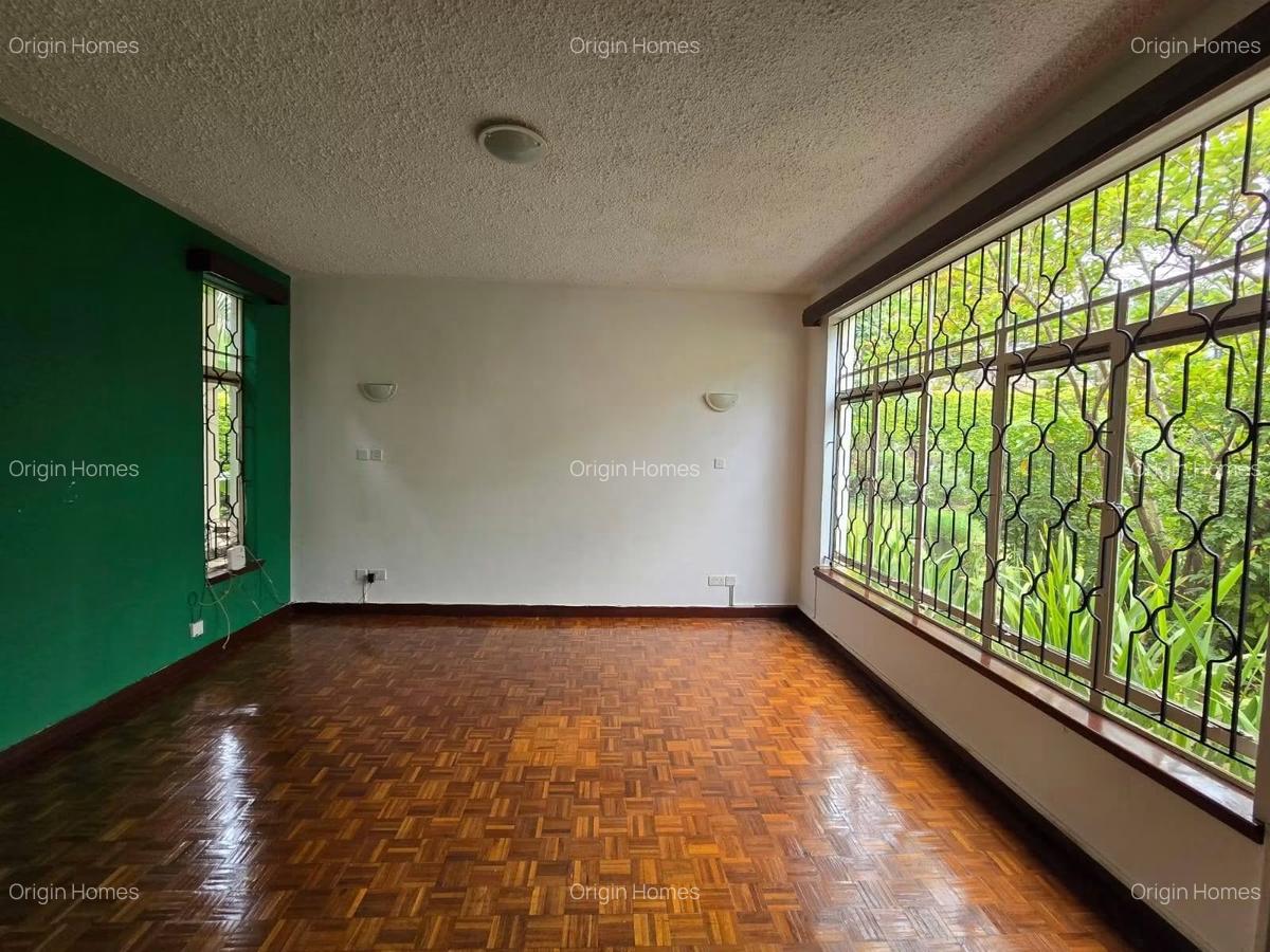 4 Bed House with En Suite at Gigiri - 10