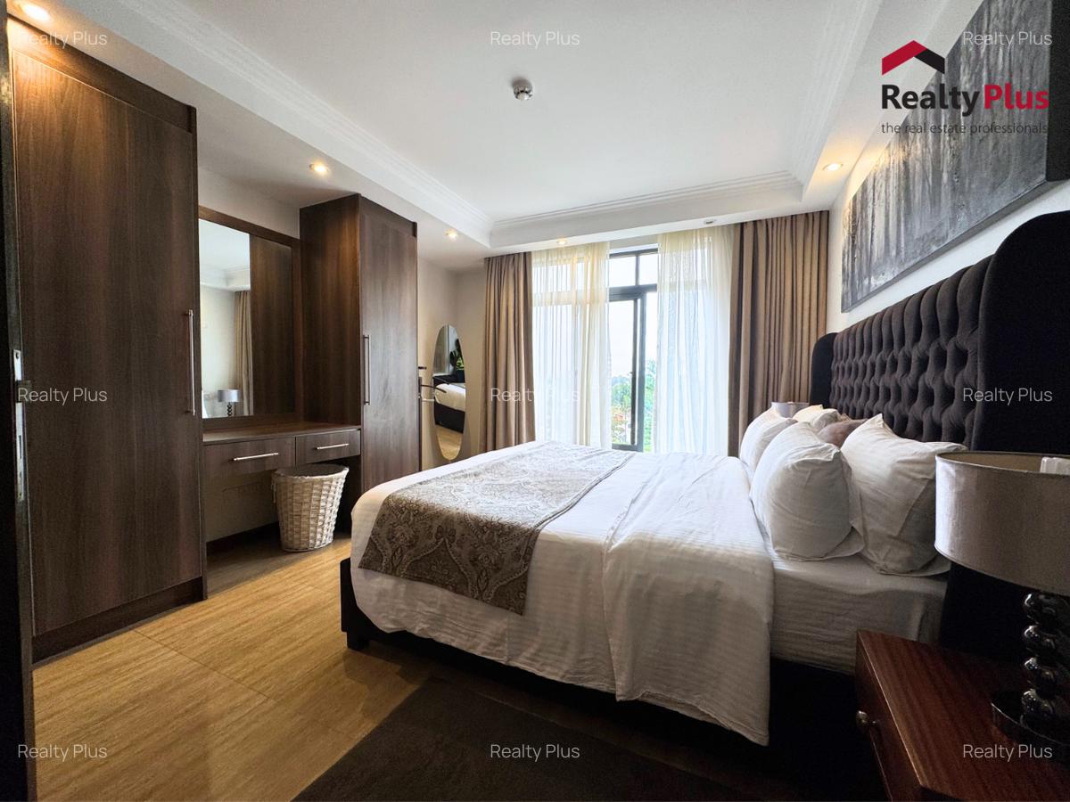 Serviced 2 Bed Apartment with En Suite at Dennis Pritt Road - 11