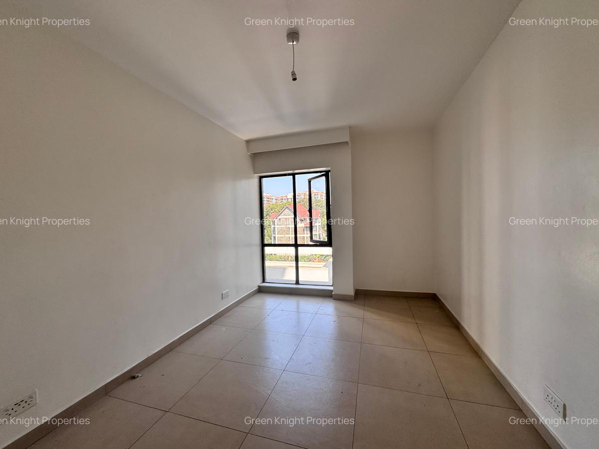 Serviced 1 Bed Apartment with En Suite in Lavington - 9