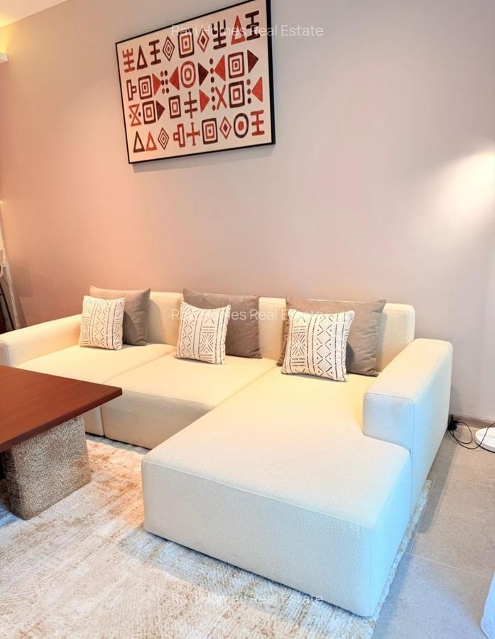 Serviced Studio Apartment with Swimming Pool at Un Crescent - 19