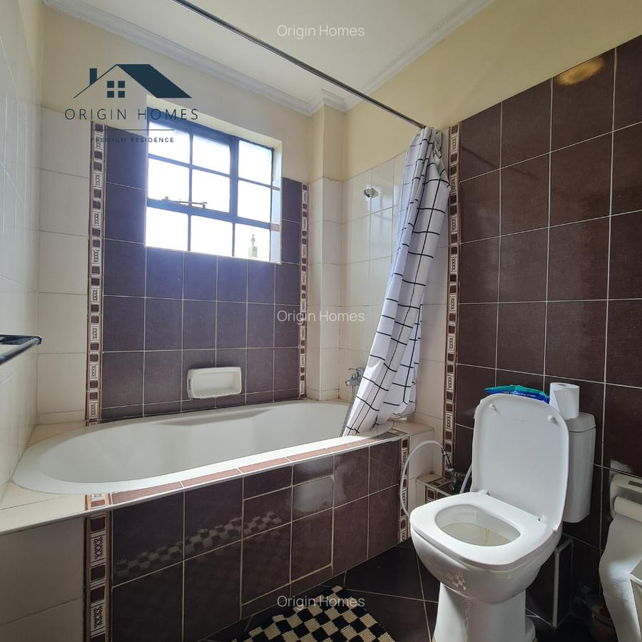 3 Bed Apartment with En Suite at Riverside Drive - 11