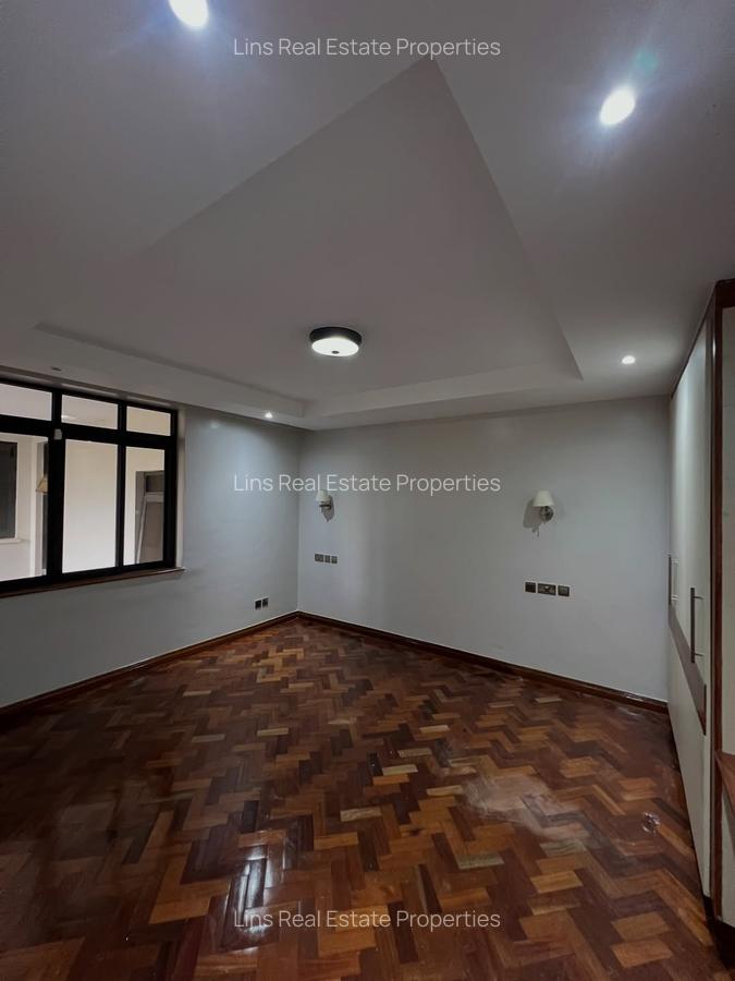 Serviced 4 Bed Apartment with En Suite in Riverside - 10