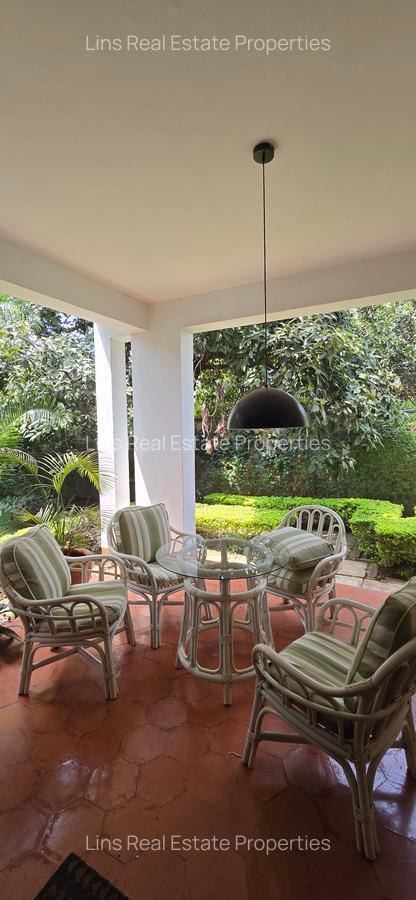 5 Bed House with En Suite in Runda - 10