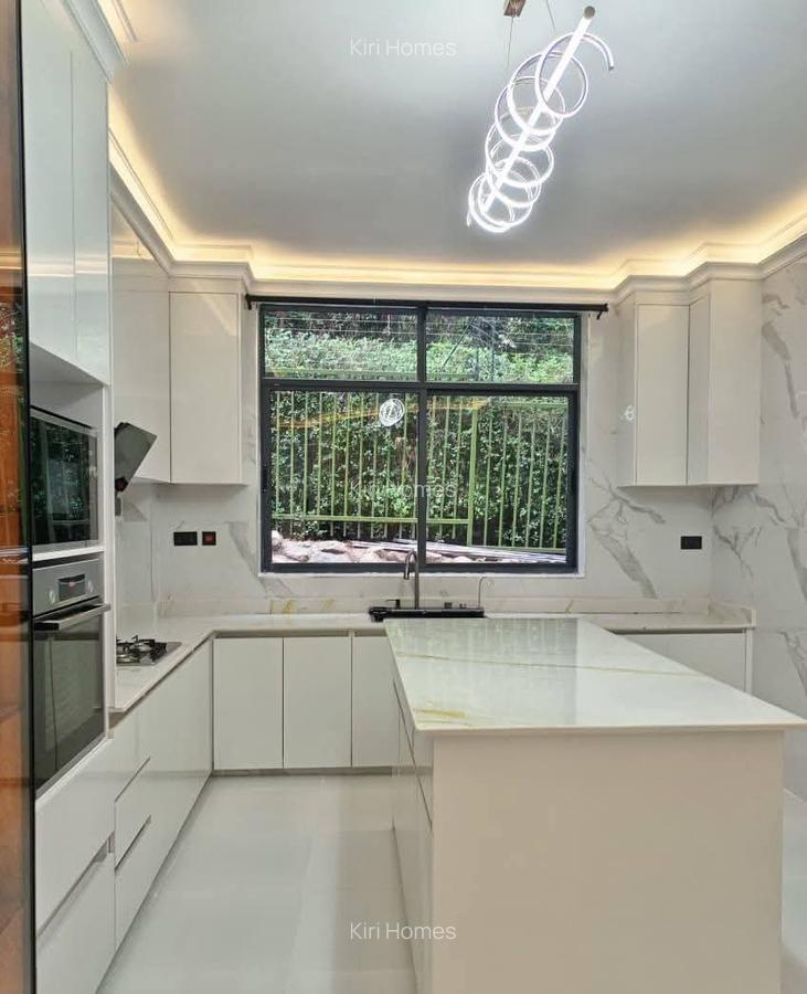 6 Bed Townhouse with En Suite in Karen - 3