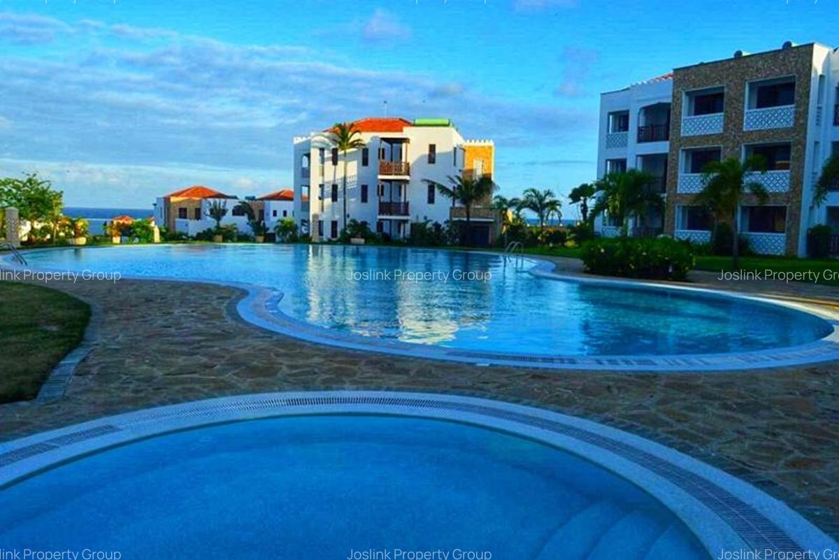 Serviced 3 Bed Apartment with Swimming Pool in Kikambala - 7