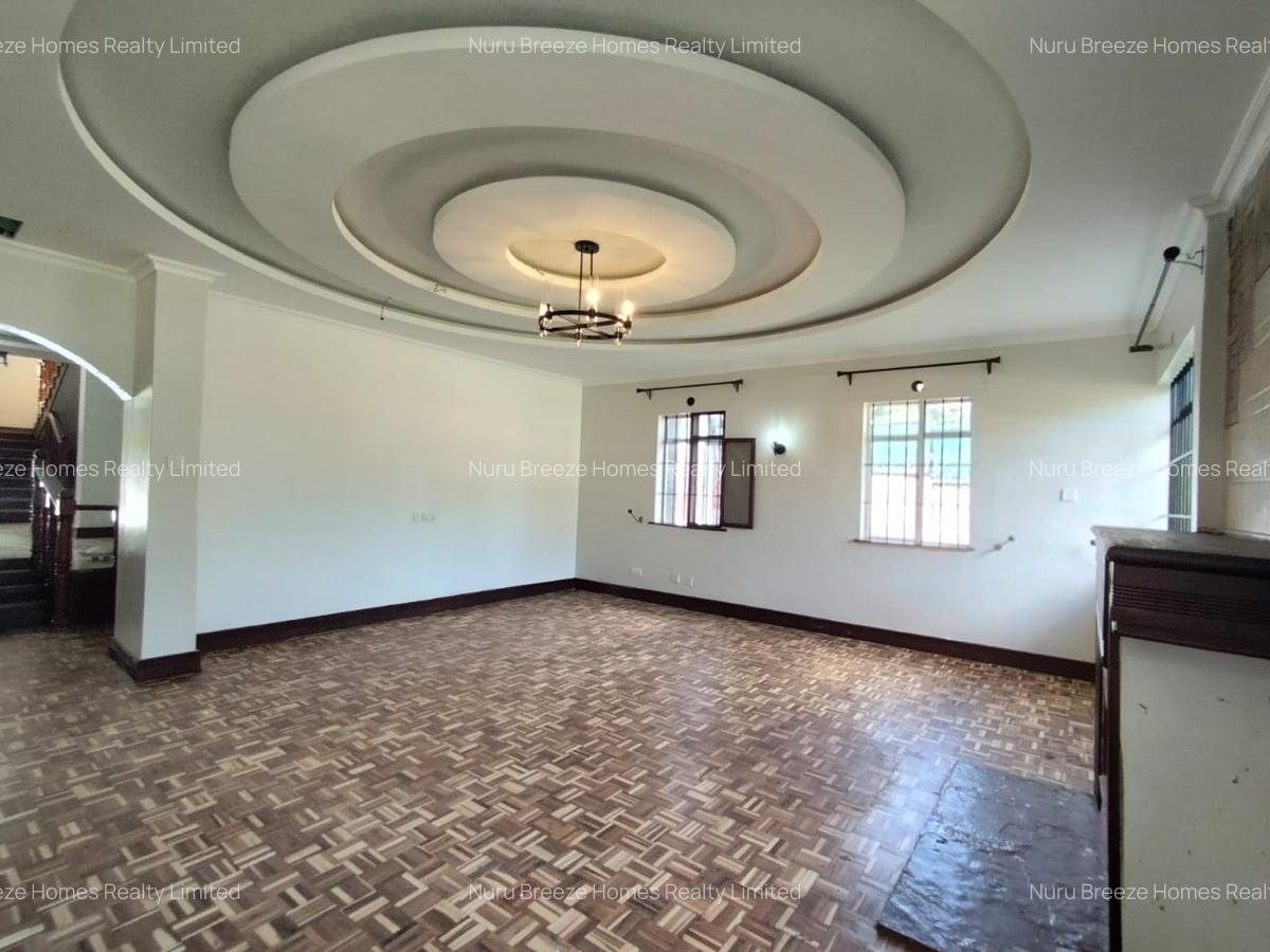 5 Bed House with En Suite in Runda - 4