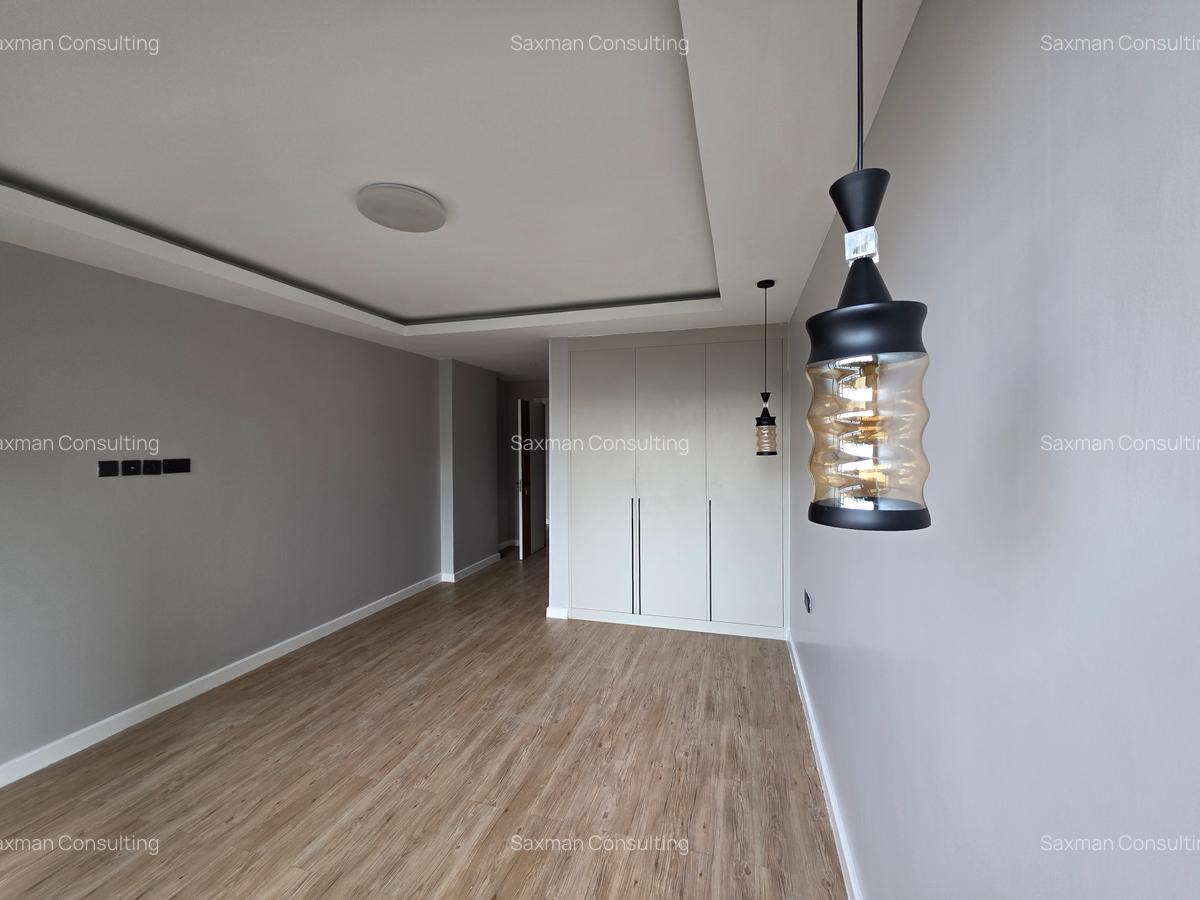 3 Bed Apartment with En Suite in Westlands Area - 6