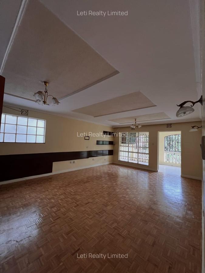 4 Bed Townhouse with En Suite in Lavington - 3