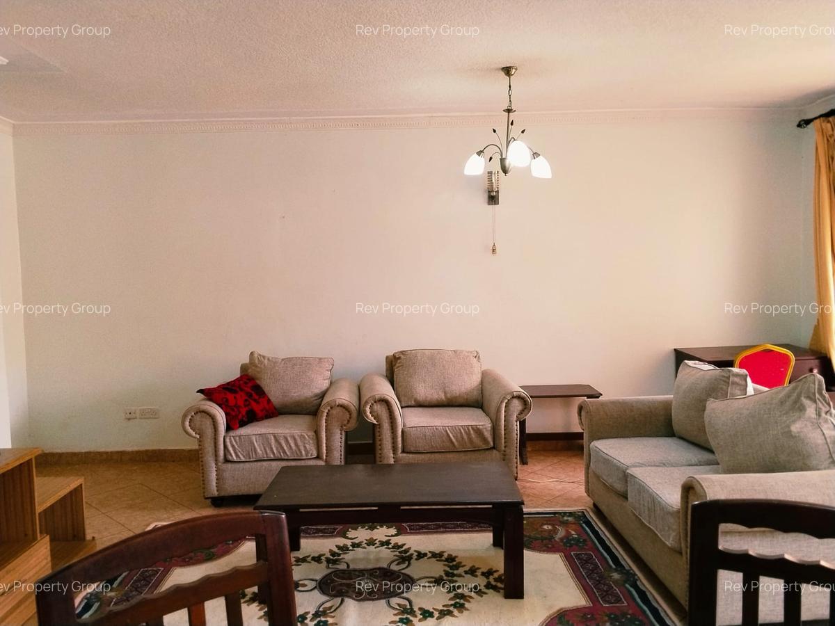 2 Bed House with En Suite in Rosslyn - 2
