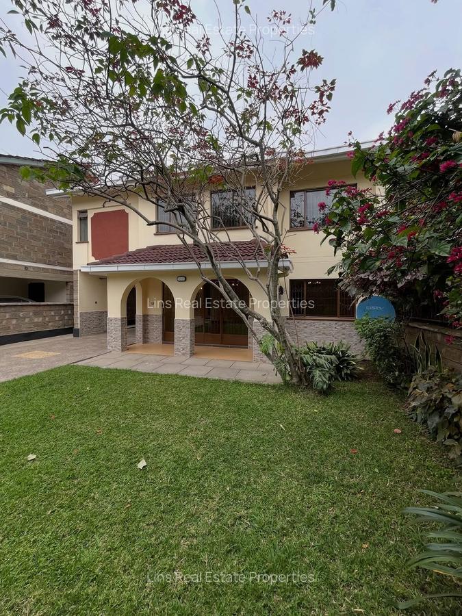 5 Bed Townhouse with En Suite in Lavington - 1