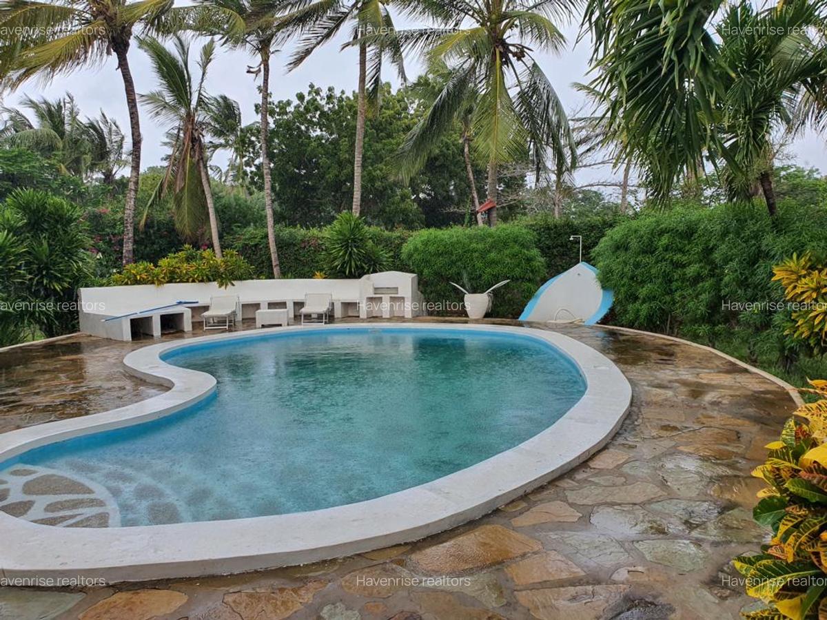 4 Bed House in Watamu - 3