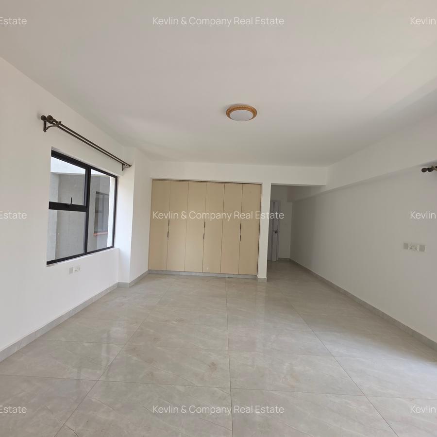 3 Bed Apartment with En Suite in General Mathenge - 16