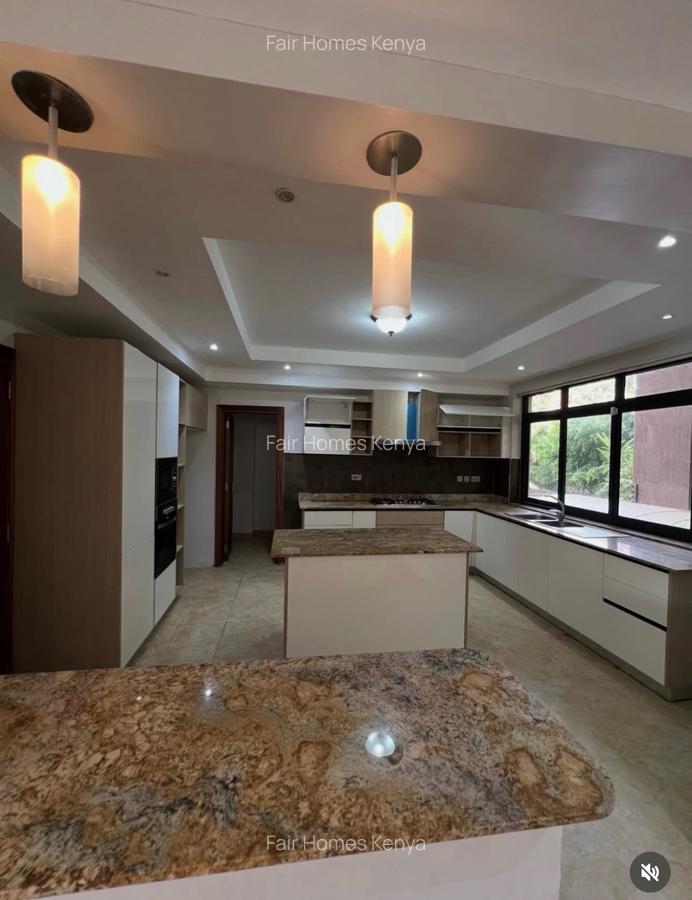 4 Bed Apartment with En Suite at Riverside Drive - 1
