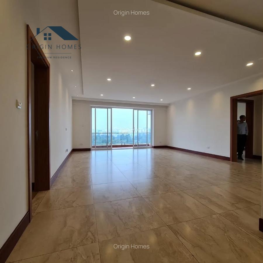 3 Bed Apartment with En Suite at Parklands - 13