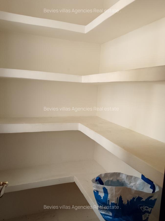 4 Bed Townhouse with En Suite at Westlands - 8