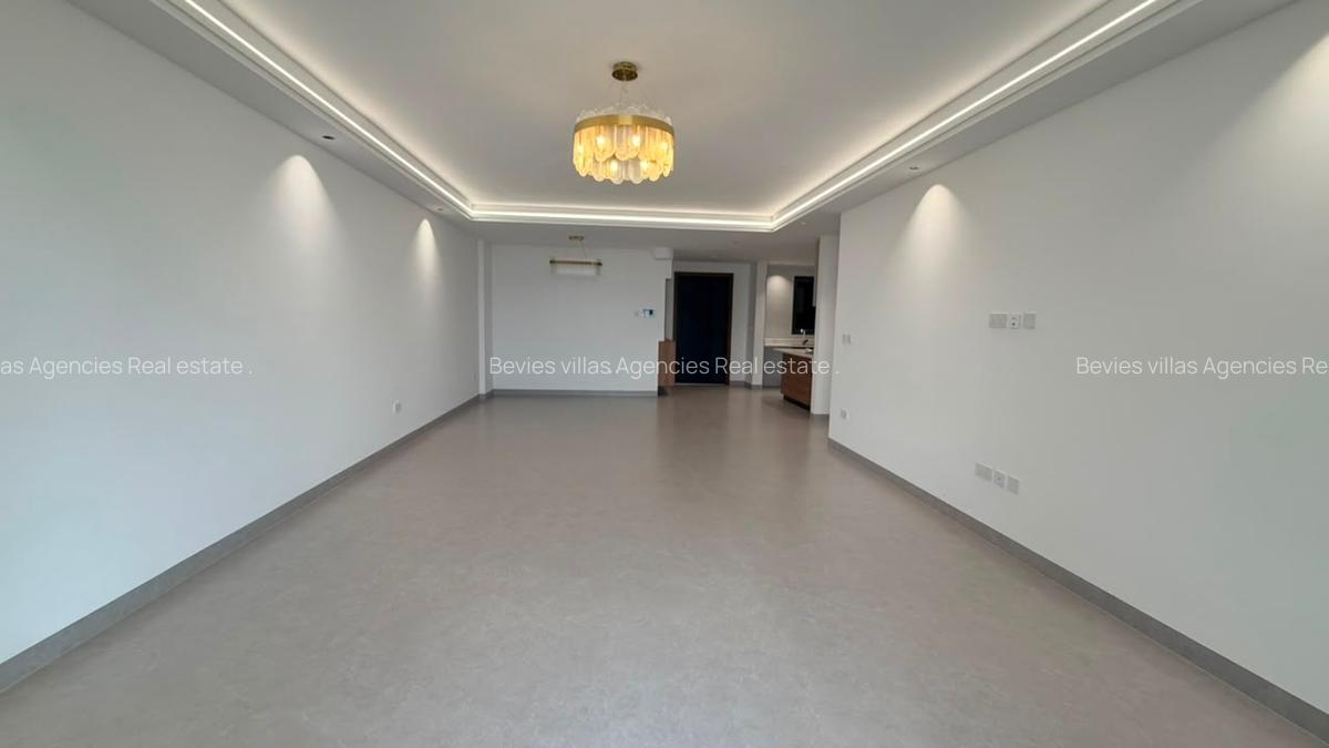 3 Bed Apartment with En Suite at Spring Valley - 5