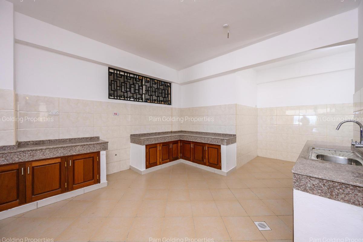3 Bed Apartment at Cement Road - 10