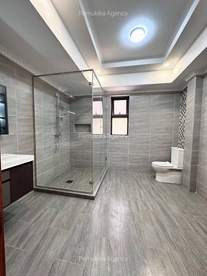 4 Bed Townhouse with En Suite in Karen - 9
