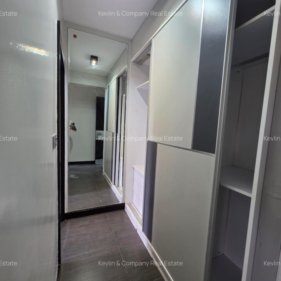 3 Bed Apartment with En Suite in Riverside - 17
