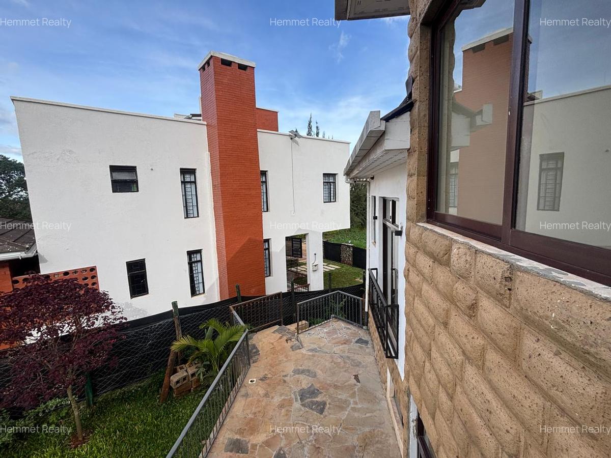 4 Bed Townhouse with En Suite in Kiambu Road - 8