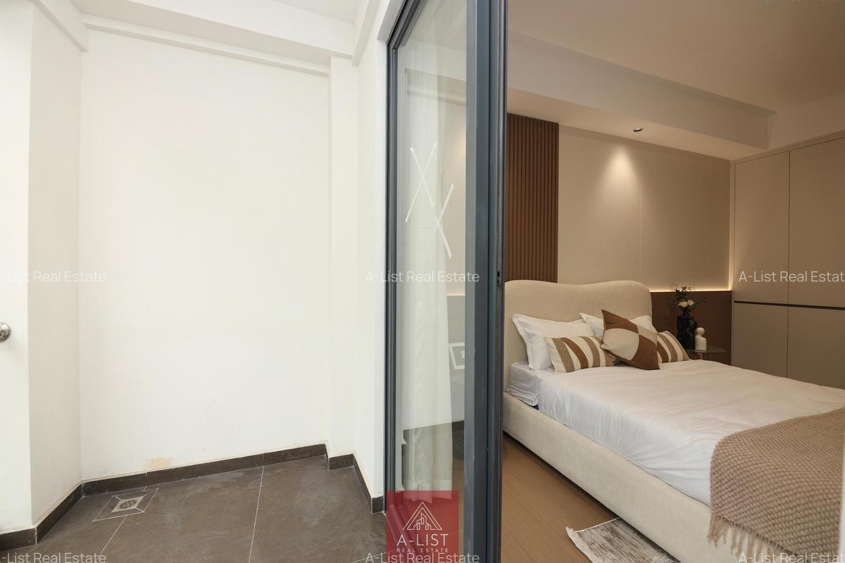 2 Bed Apartment with Swimming Pool at Brookside Grove - 11