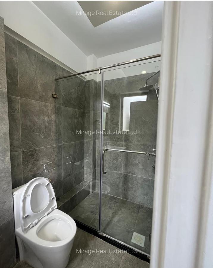 3 Bed Apartment with En Suite in Lavington - 10