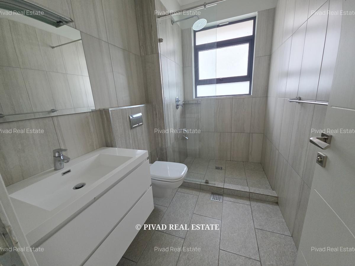 4 Bed Townhouse with Swimming Pool in Runda - 8