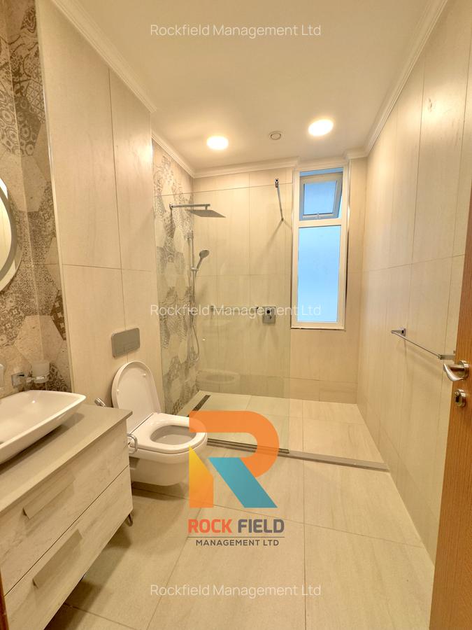 2 Bed Apartment with En Suite in Parklands - 11
