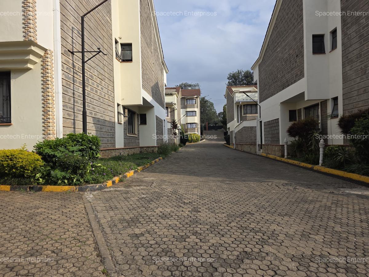 4 Bed Townhouse with En Suite in Westlands Area - 5