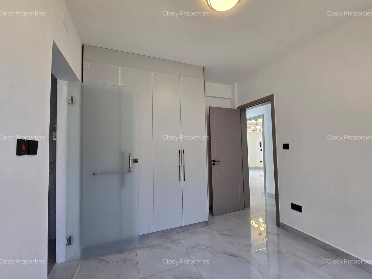 4 Bed House with En Suite at Mang'U - 12