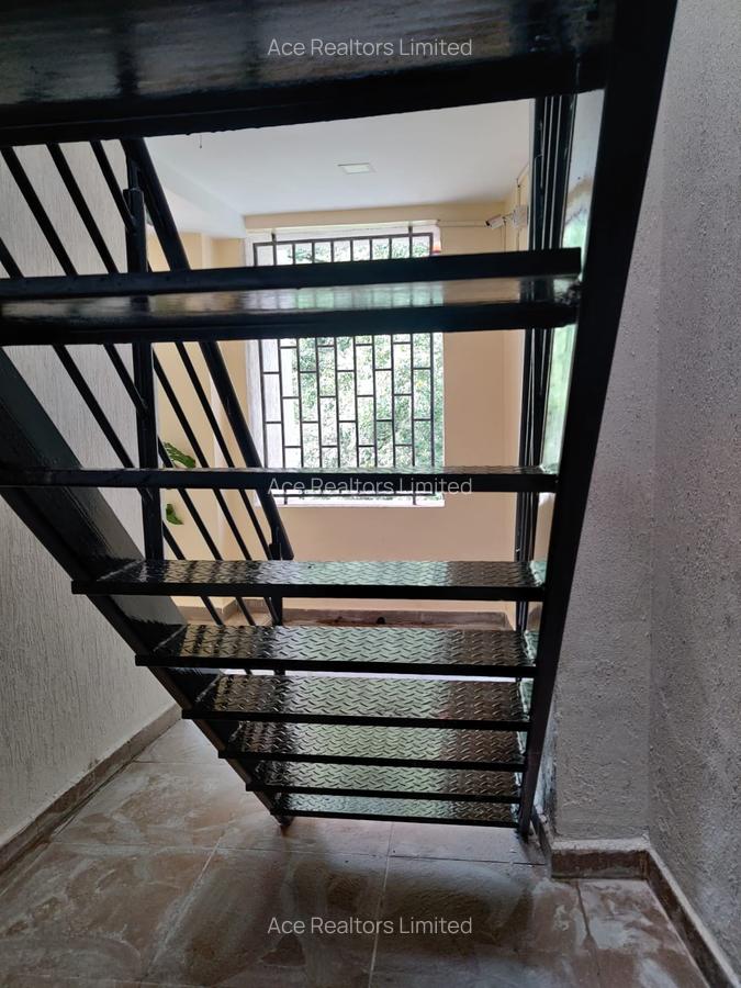 2 Bed Apartment with En Suite at Peponi Road - 18