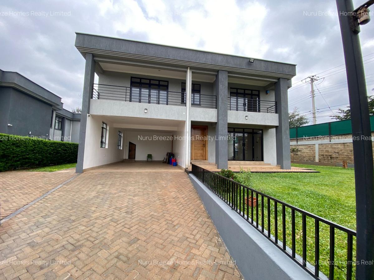 4 Bed Townhouse with En Suite in Ridgeways - 9