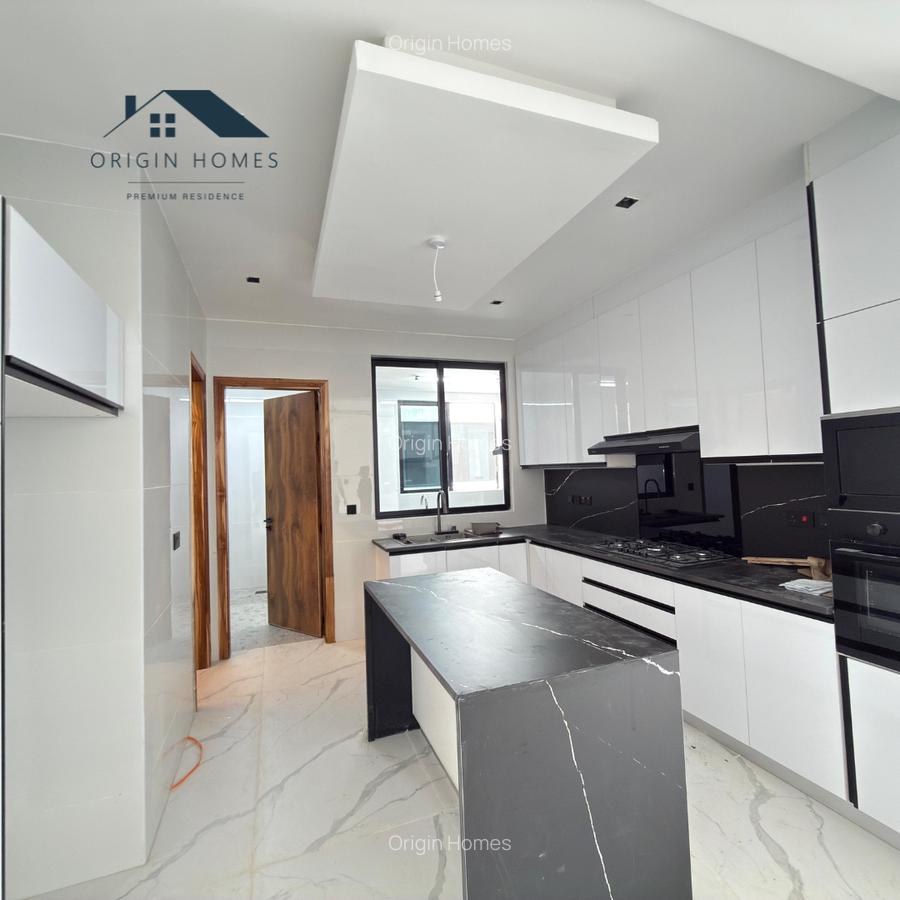 2 Bed Apartment with En Suite at Peponi Road - 3