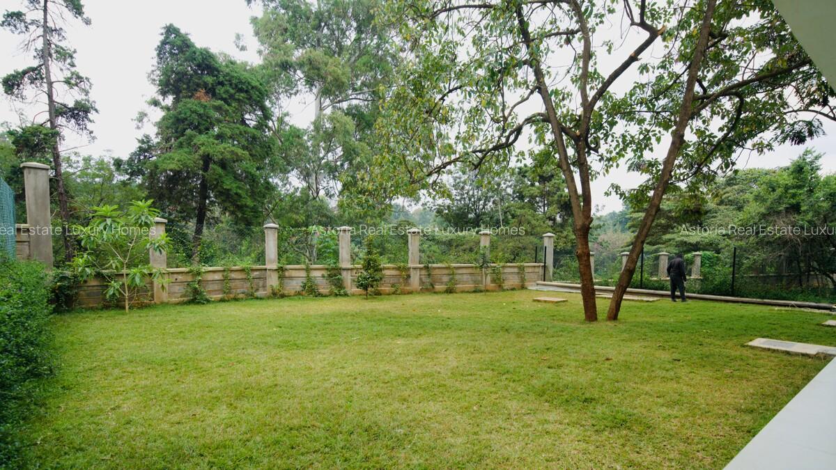 6 Bed Villa with En Suite at 2026-183 - 18