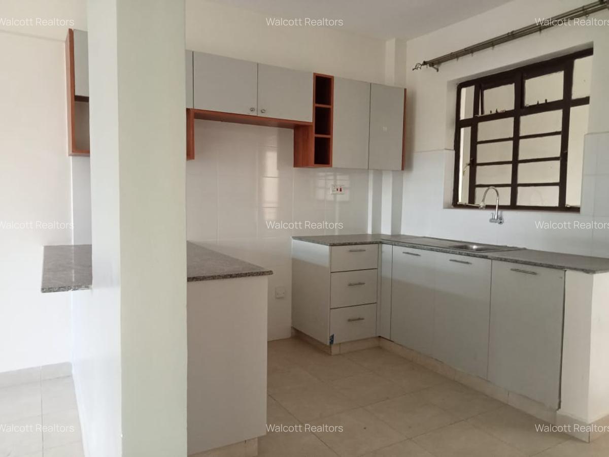 2 Bed Apartment with En Suite in Naivasha Road - 3