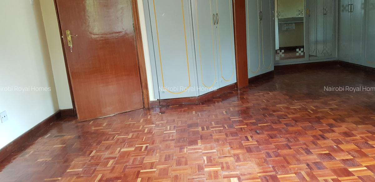 5 Bed Townhouse with En Suite at James Gichuru - 13
