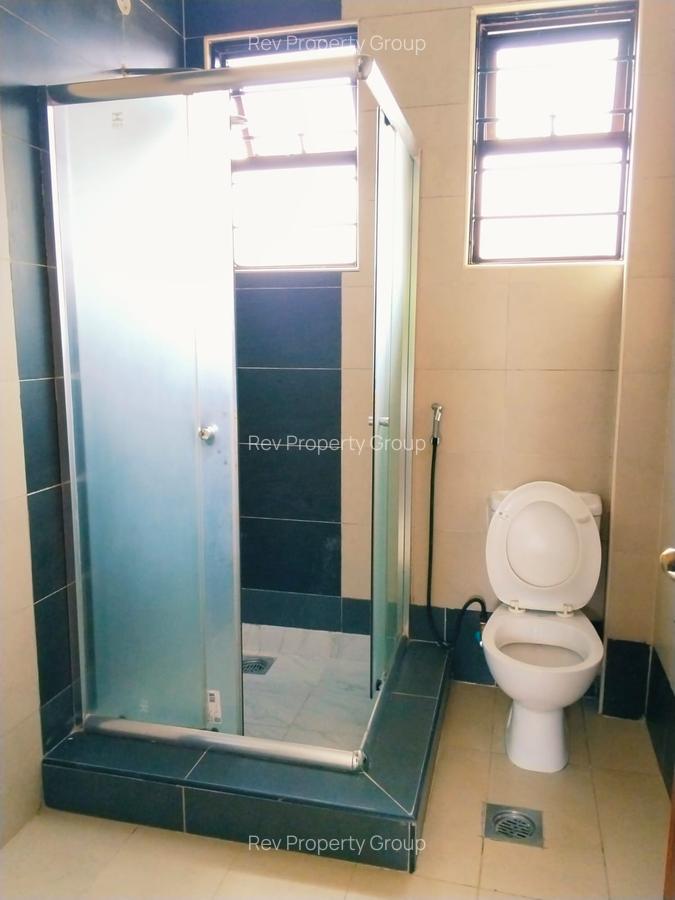 5 Bed Villa with En Suite in Lavington - 19