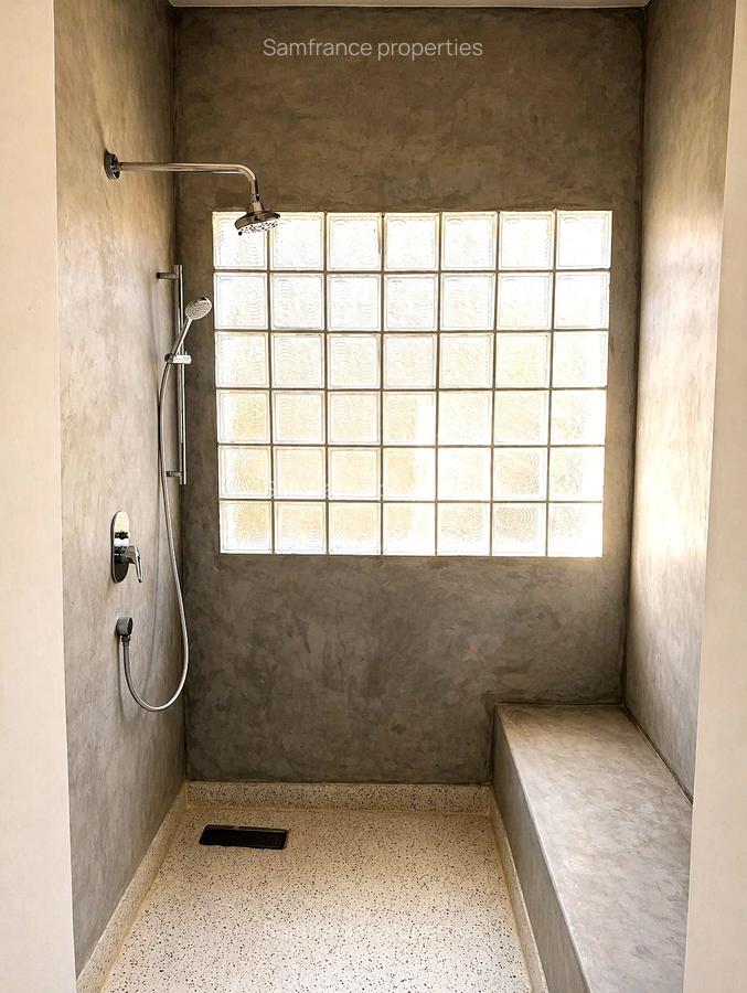 3 Bed Villa with En Suite at Ocean Breeze - 12