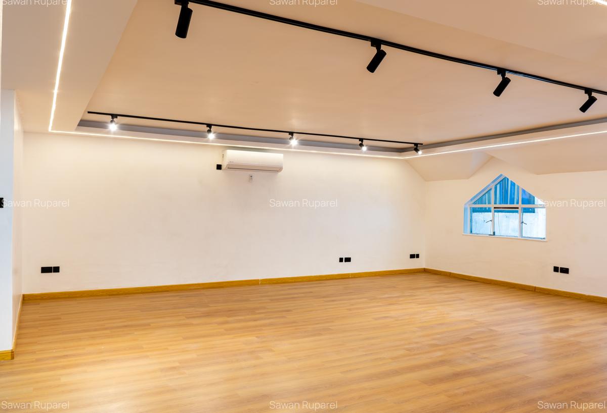 1,200 ft² Office with Backup Generator at Unga Lane - 5