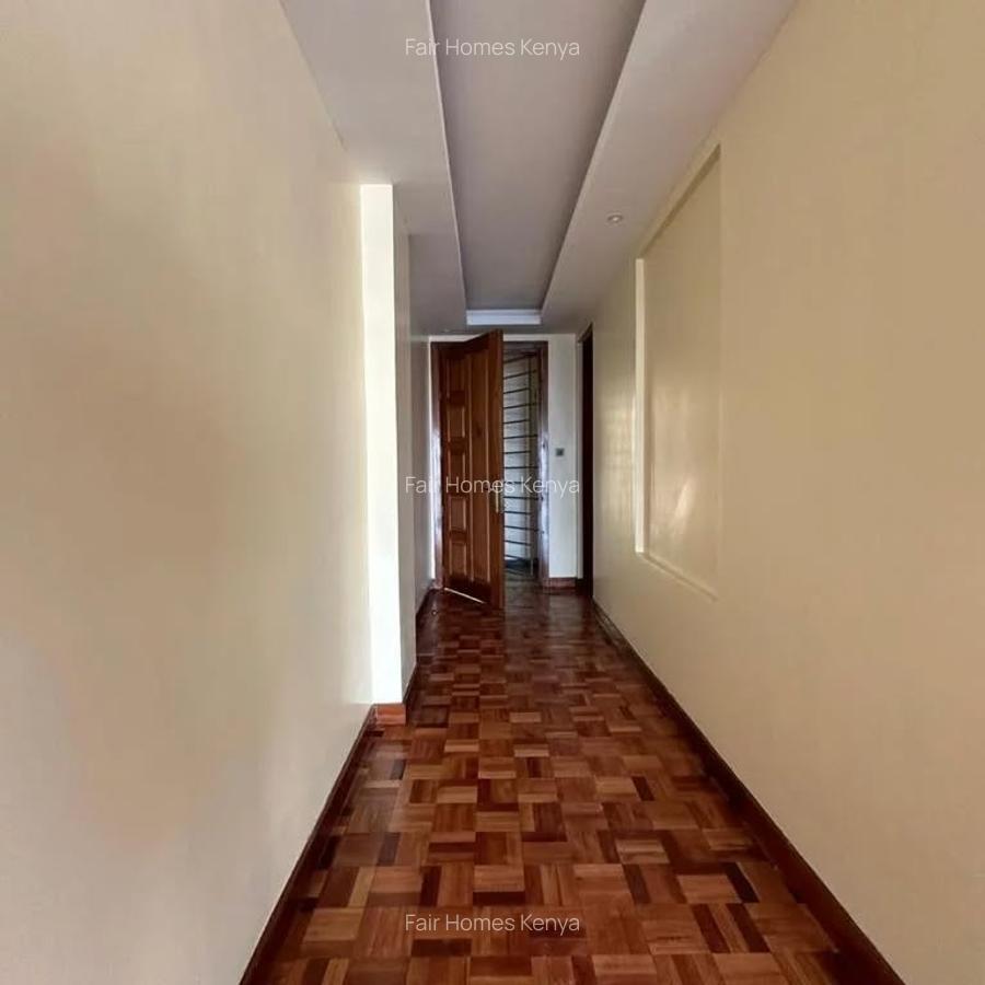 3 Bed Apartment with En Suite at Othaya Road - 8