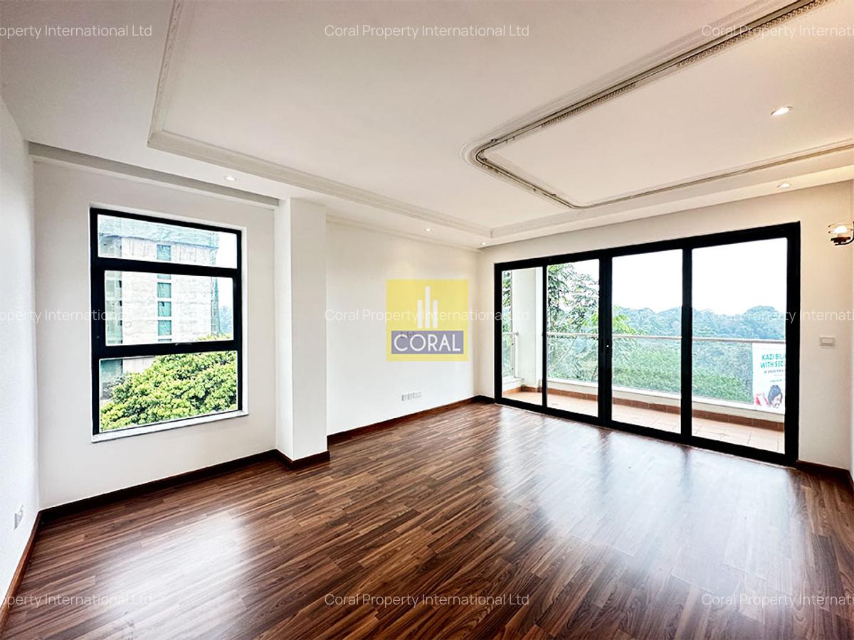 3 Bed Apartment in Parklands - 12