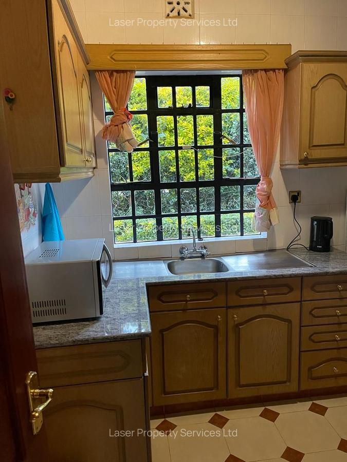 3 Bed Apartment with En Suite at State House - 7