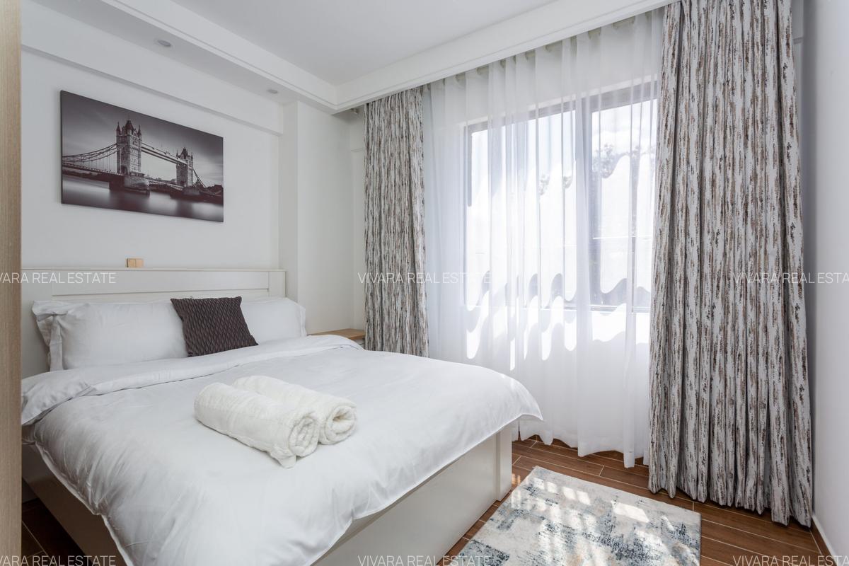 2 Bed Apartment with En Suite in Lavington - 8