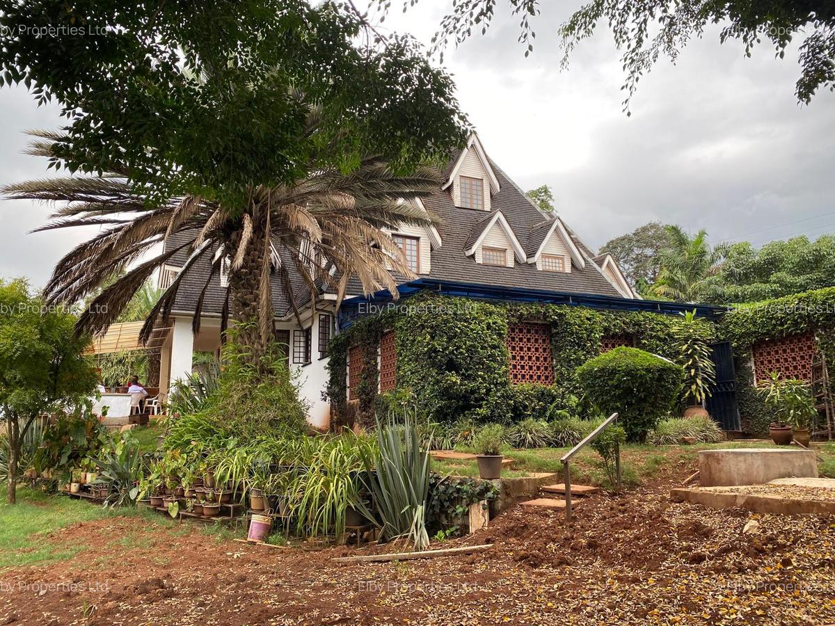 7 Bed House with En Suite in Runda - 2